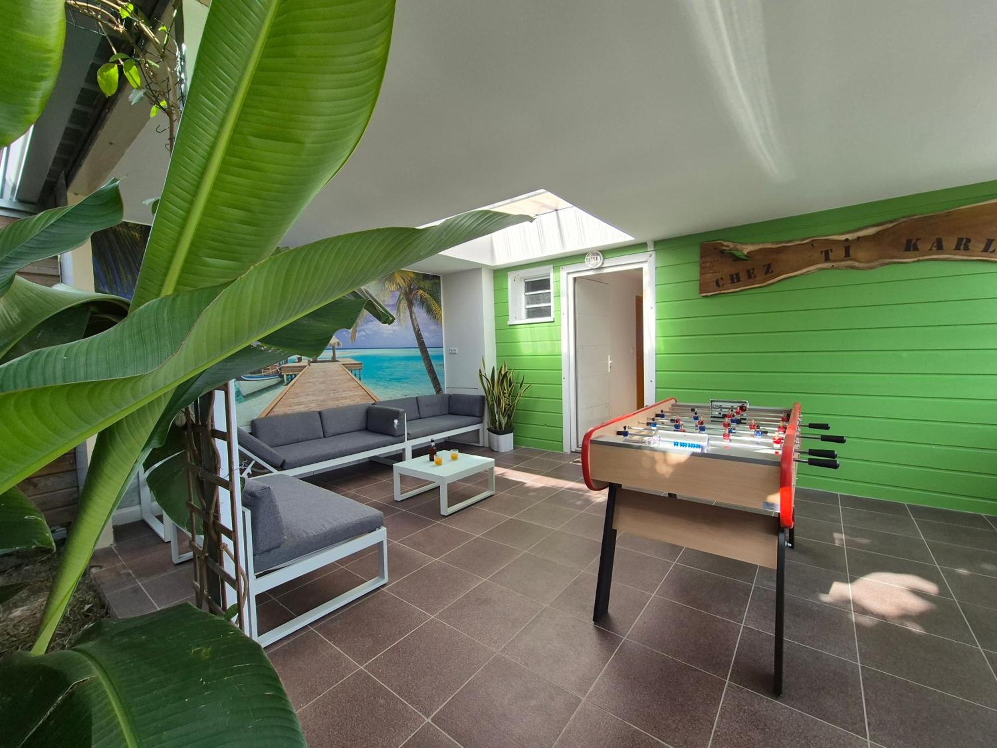 Chez Ti Karl Apartment เลอ ตอมปง ภายนอก รูปภาพ